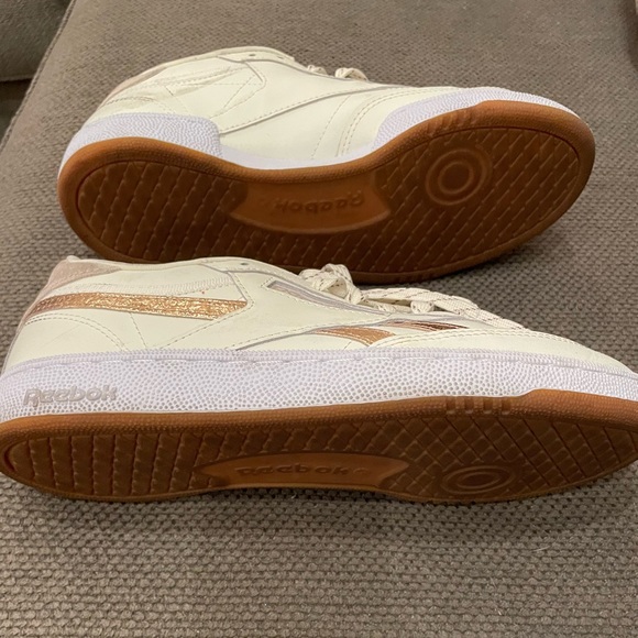 Reebok Sneakers, Rose Gold, Size 8.5 - Picture 3 of 3